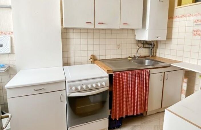 Appartement À Vendre - Plein Cœur Notre-Dame (SOUS OFFRE) — photo 3