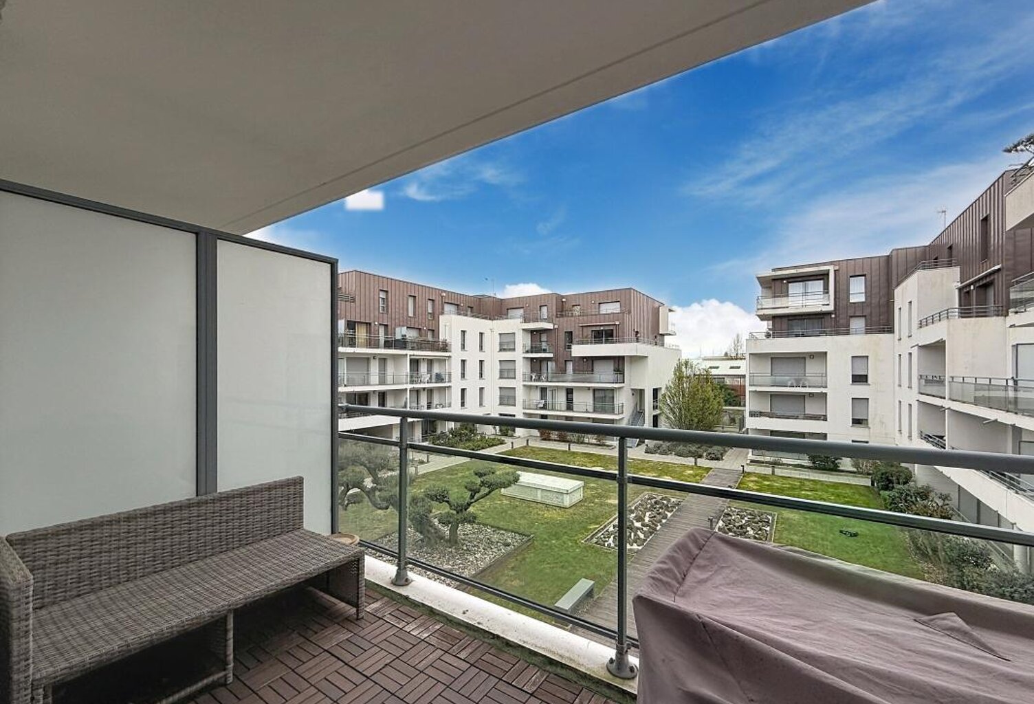Appartement À Vendre LA ROCHELLE — photo 1