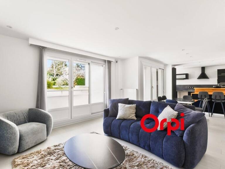 Coup de coeur assuré pour cet appartement entièrement rénové — photo 1
