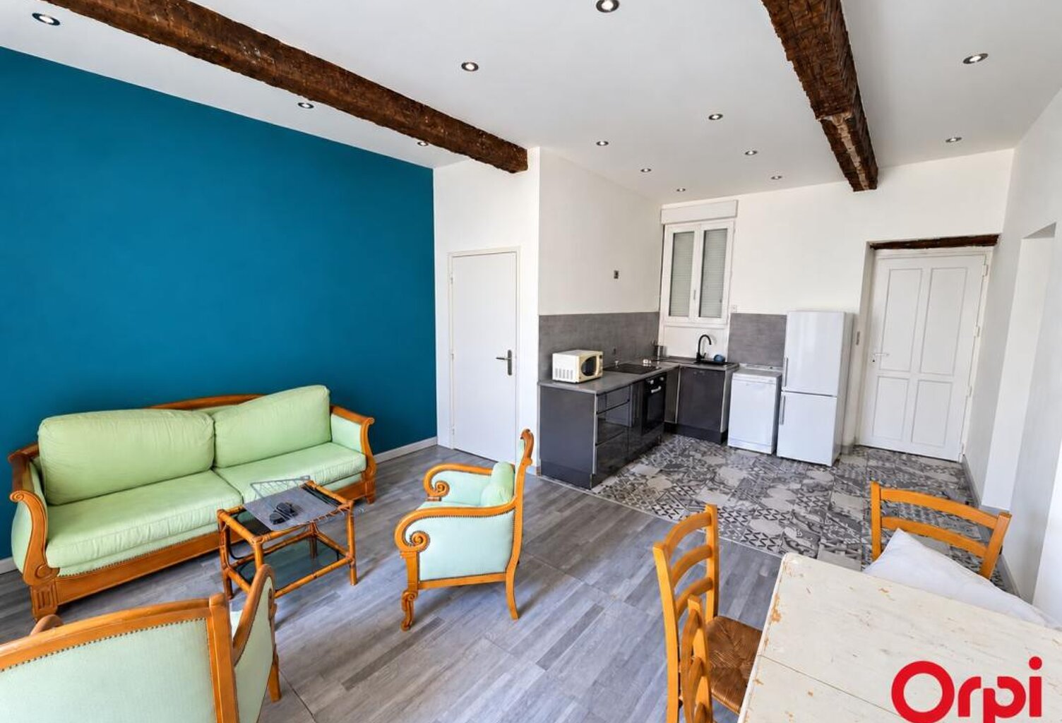 AGDE - Appartement 2 Pièces À Vendre — photo 1