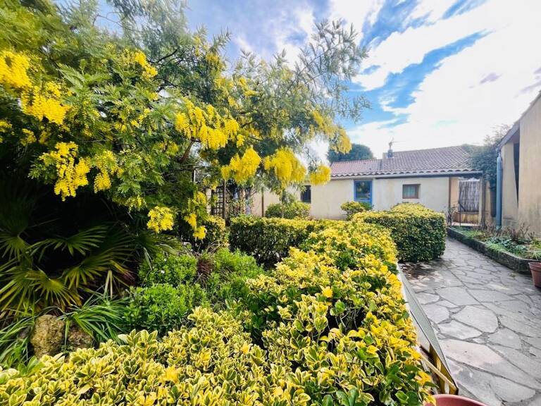 Maison À Vendre T5 de plain Pied à Fabregas avec dépendance sur 600m2 de Terrain La Seyne sur Mer quartier Sud — photo 1