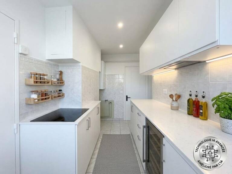 Appartement T3/T4 Orléans 71m² | Balcon & Vue 6e étage | Proche Tram & Commerces | Ravalement récent | Possibilité 3 chambres | Idéal Investisseur — photo 1