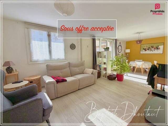 APPARTEMENT FAMILIAL T4/T5 DE 84 m² — photo du bien