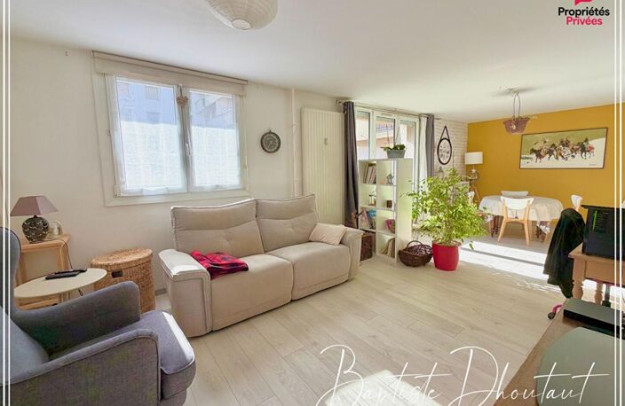 APPARTEMENT FAMILIAL T4/T5 DE 84 m² — photo 2