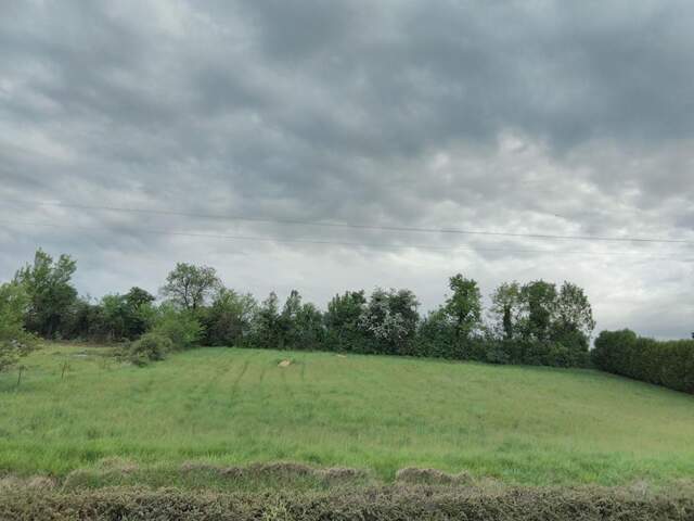 Terrain Niherne 840 m2 — photo du bien