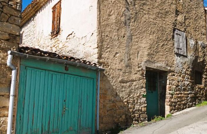 Maison à Rénover Antugnac 7 pièce(s) 121 m2 avec garage et grange — photo 4
