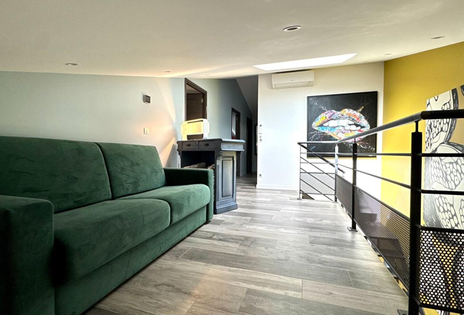 BRINDAS  DUPLEX CONTEMPORAIN DE 170 M²  TERRASSE DE 45 M² DERNIER ÉTAGE — photo 1