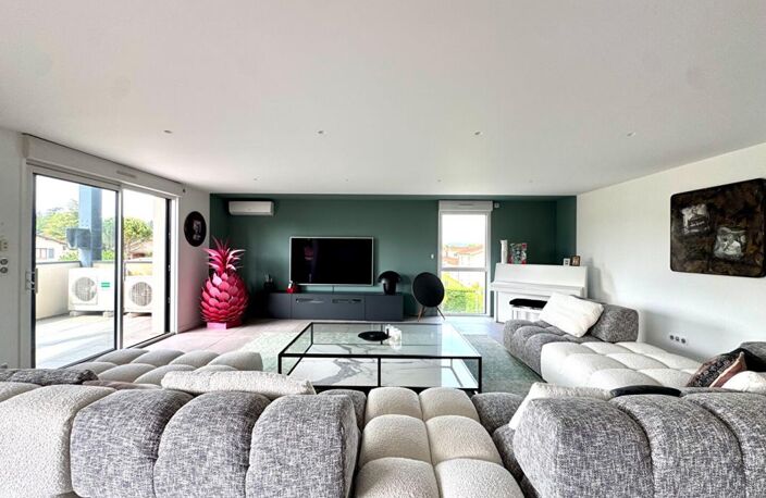 BRINDAS  DUPLEX CONTEMPORAIN DE 170 M²  TERRASSE DE 45 M² DERNIER ÉTAGE — photo 4