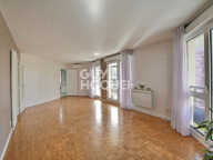 Bachut - Appartement T5 de 106 m² avec 2 balcons, cave, garage et parking, Proximité Maison de la danse, Lyon 8ème (69008) — photo 2