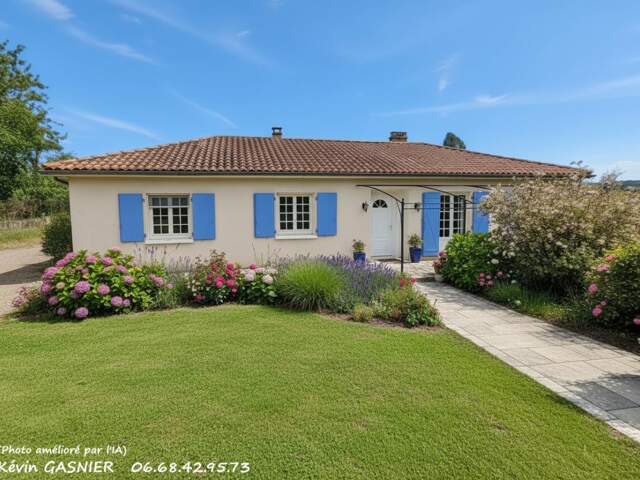 ROULLET SAINT ESTEPHE (16440) : Maison de plain pied de 93m2 avec garage — photo du bien