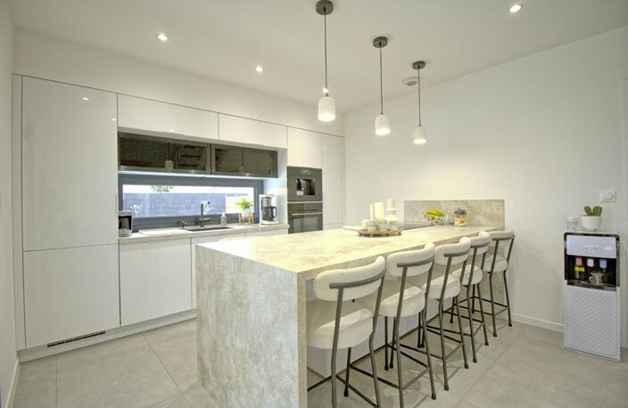 Maison de plain pied avec piscine de 2024 Type 5 BRAIN SUR L'AUTHION — photo 3
