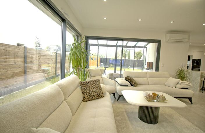 Maison de plain pied avec piscine de 2024 Type 5 BRAIN SUR L'AUTHION — photo 4