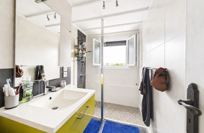 Appartement T4 avec vue dégagée - Faibles charges — photo 3