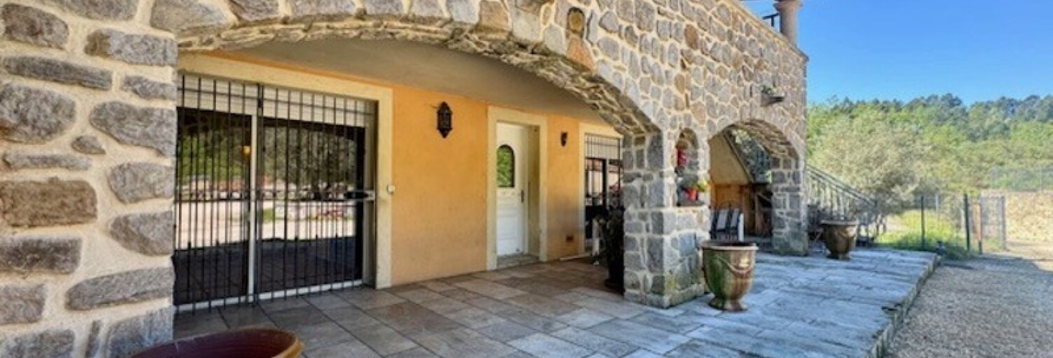 Maison 9 Pièces 286 m² à vendre à Laval-Pradel (30110)