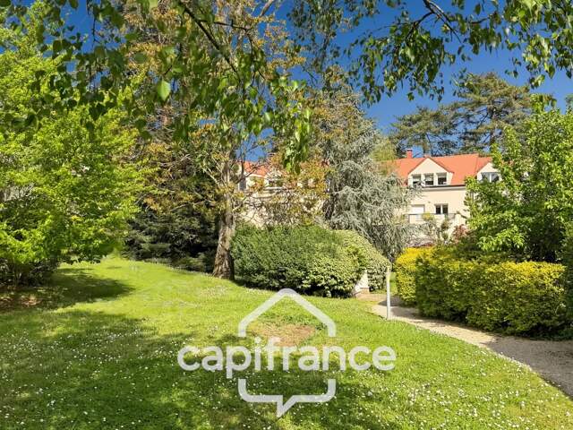 Maison familiale à vendre 7 pièces GARCHES (92) — photo du bien