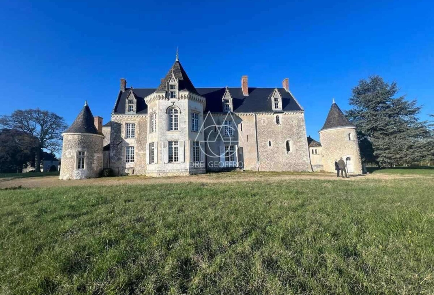 Rare, château du XV -ème- Un Havre de paix… — photo 1