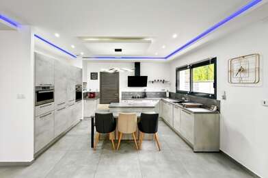 Maison 7 pièces 399000 €