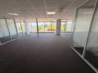 bureaux à vendre CHAPONOST (69) magnifique plateau de 160m2 dans l'immeuble LW1, face à la gare de Chaponost — photo 2