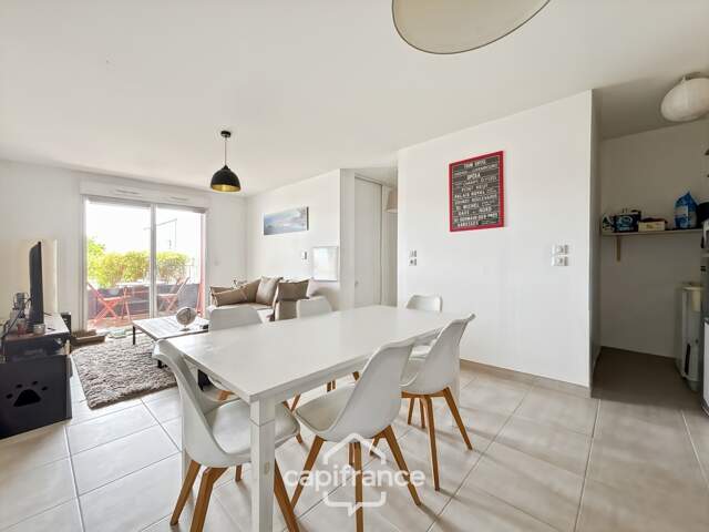 LA ROCHELLE, quartier Saint-Maurice. Appartement 3 pièces avec loggia et parking — photo du bien
