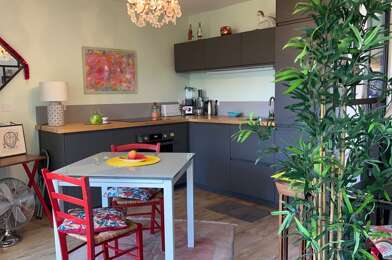 Appartement 3 pièces 279840 €