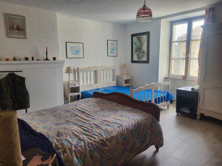 Maison à vendre 5 pièces AIRVAULT (79) Terrain 128 m² — photo 1