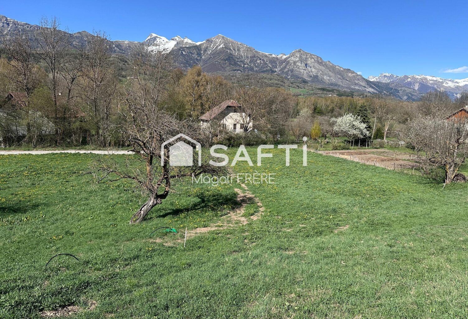 Magnifique terrain à bâtir — photo 1
