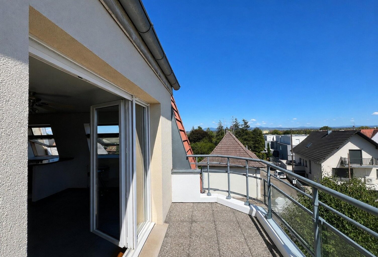 Bel appartement T3 dernier étage avec ascenseur et une cave — photo 1