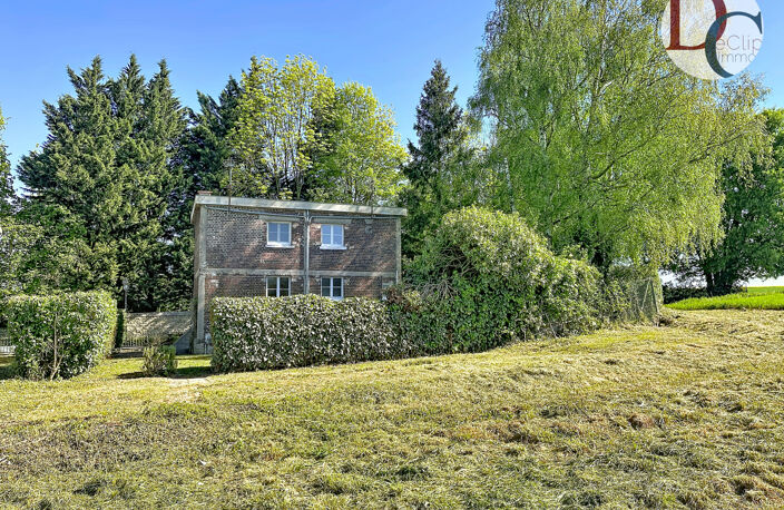 MAISON A RENOVER SUR PARCELLE DE 980 m2 — photo 2