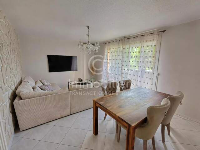 T 4 de 75m² - Exposé Sud - Parking et Cave — photo du bien