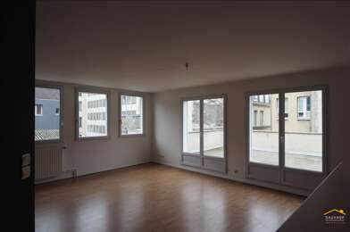 Appartement 3 pièces 870 €