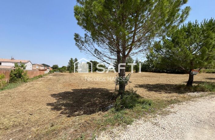 Terrain de 1800 m2 constructible à ST HILAIRE DE BRETHMAS — photo 3
