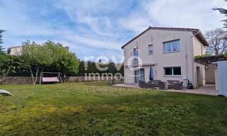 Maison 5 Pièces 117 m² à vendre à Monthieux (01390)