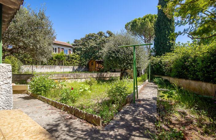 Maison T5 111,6 avec garage et annexes sur un terrain de 585 — photo 3