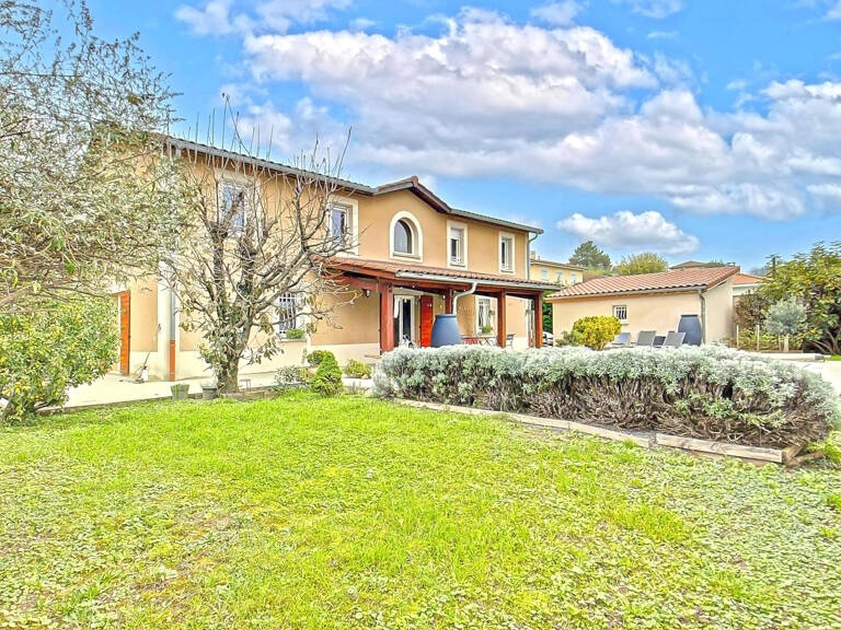 Maison familiale 151 m2   Piscine, grand terrain 930 m2 — photo 1