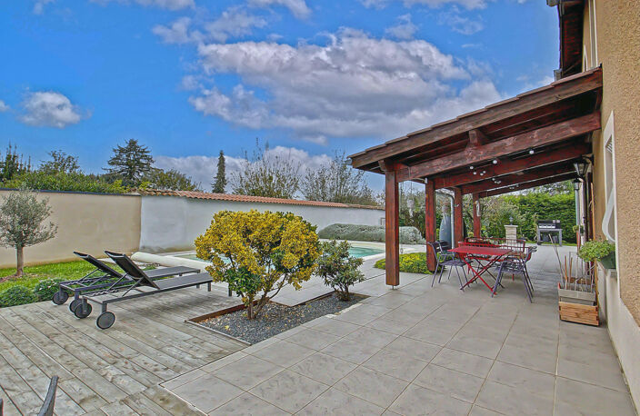 Maison familiale 151 m2   Piscine, grand terrain 930 m2 — photo 2