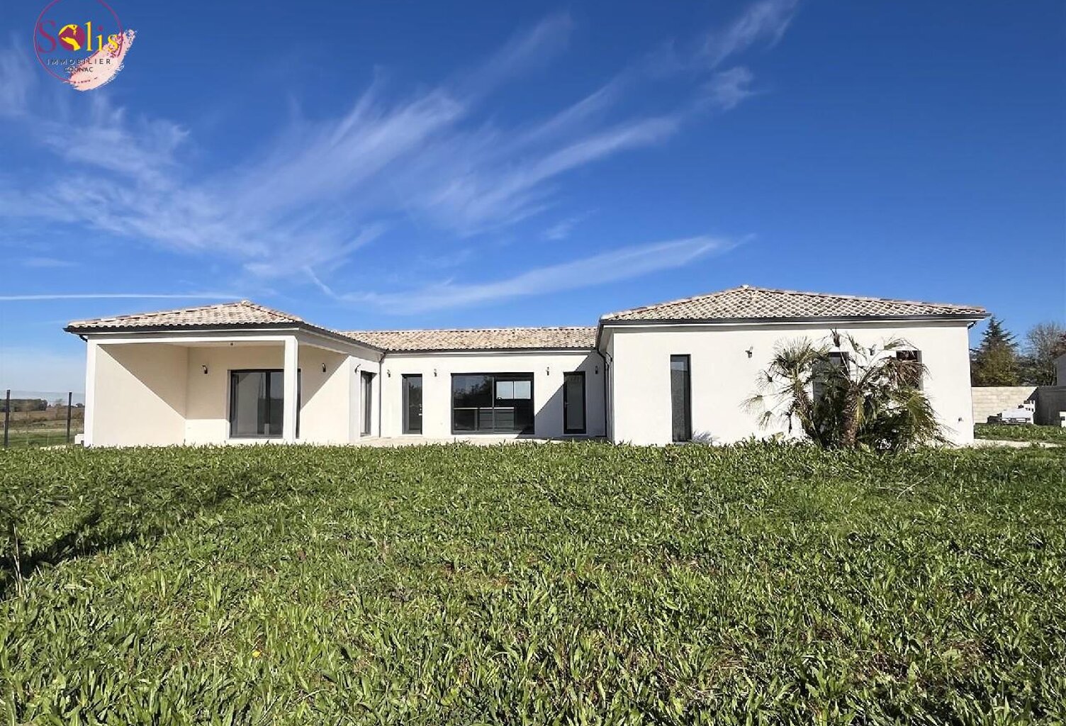 Vente maison 4 pièces 158 m² Jarnac (16200) — photo 1