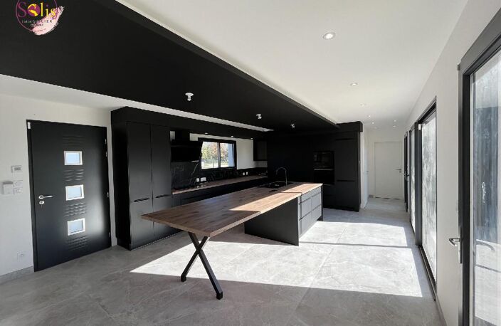 Vente maison 4 pièces 158 m² Jarnac (16200) — photo 4