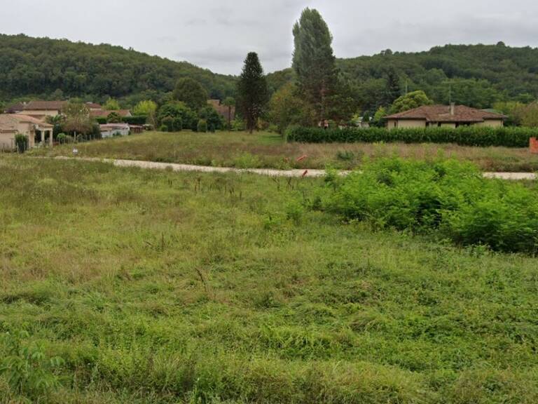 Terrain à construire  900 m² — photo 1