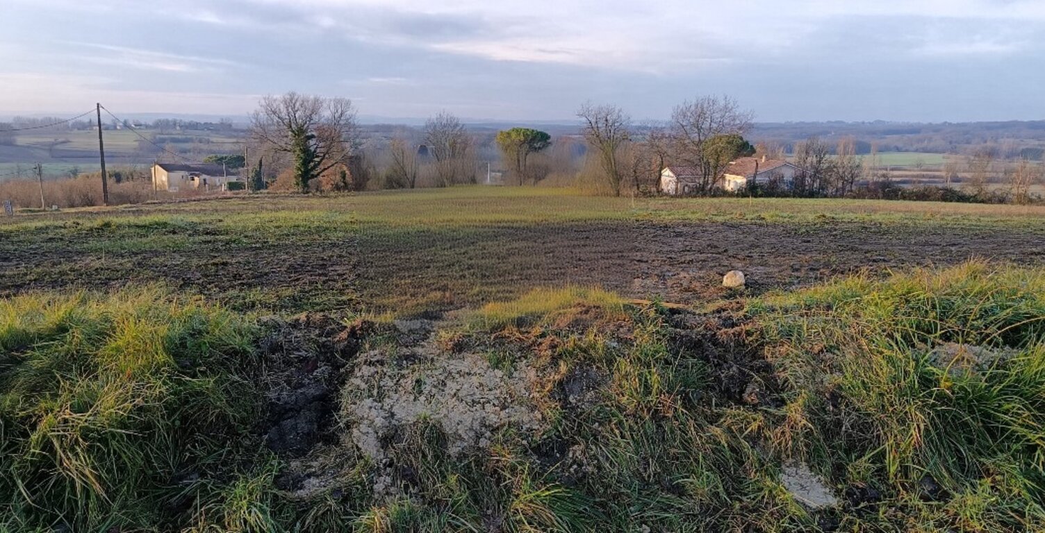 Vente terrain à construire 1700 m² Issigeac (24560) — photo 1