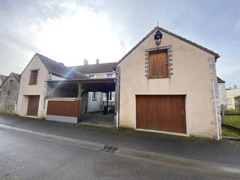Confort et Potentiel d’Aménagement – Votre Future Maison à Gy-les-Nonains — photo 1