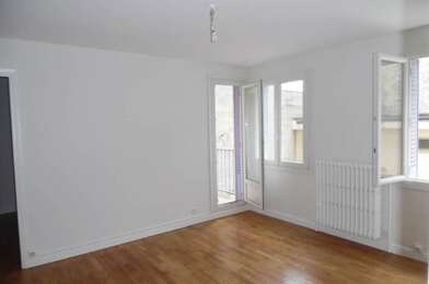Appartement 5 pièces 1015 €