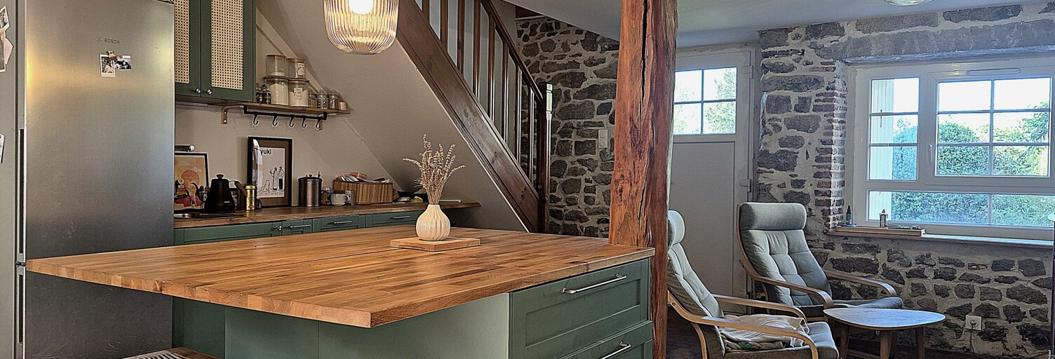 Maison 4 Pièces 119 m² à vendre à Auzelles (63590)