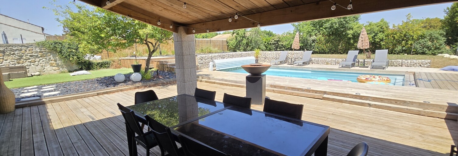 Maison 10 Pièces 300 m² à vendre à Bords (17430)