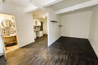 Immeuble  195000 €