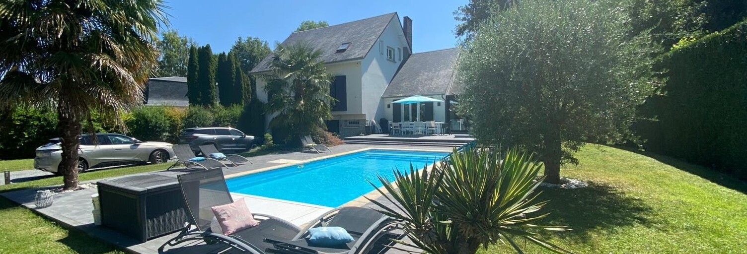 Maison 10 Pièces 232 m² à vendre à Chambly (60230)