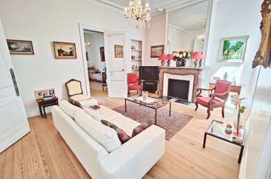 Appartement 9 pièces 792000 €