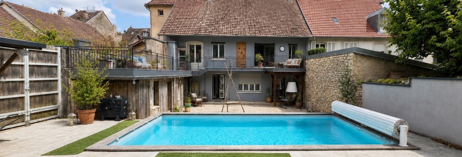 Maison 9 Pièces 282 m² à vendre à Ornans (25290)