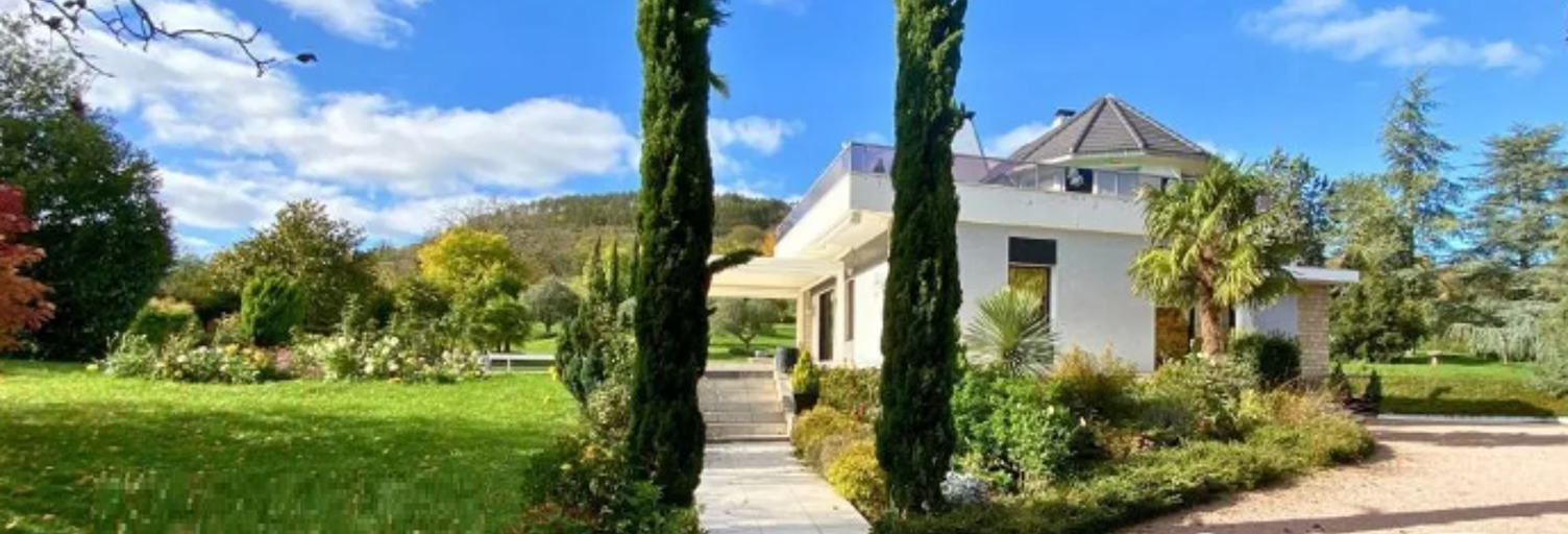 Maison 6 Pièces 300 m² à vendre à Gannat (03800)