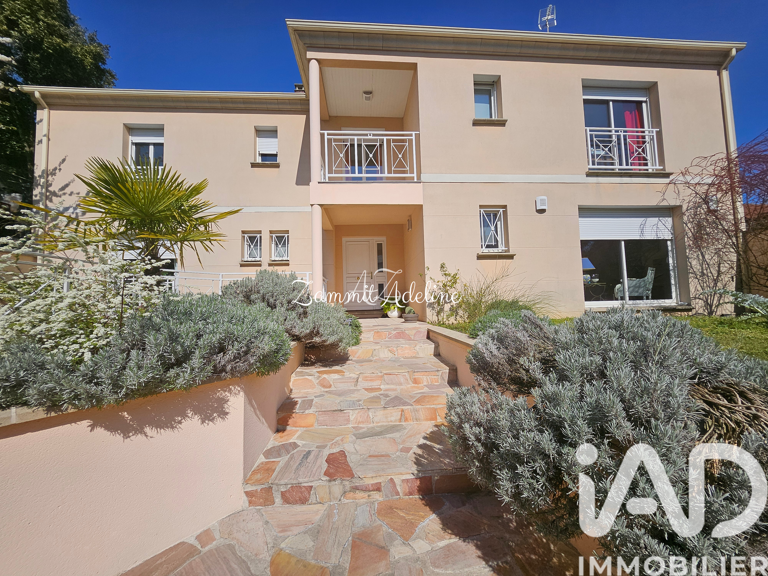 Vente Maison/villa 9 pièces — photo 1