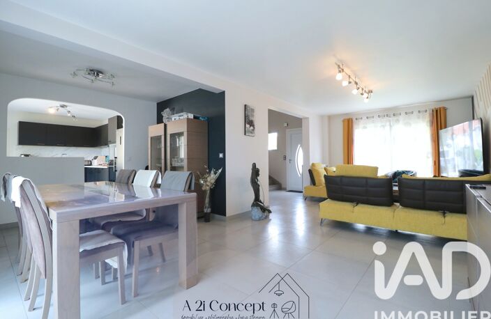 Vente Maison traditionnelle 8 pièces — photo 3